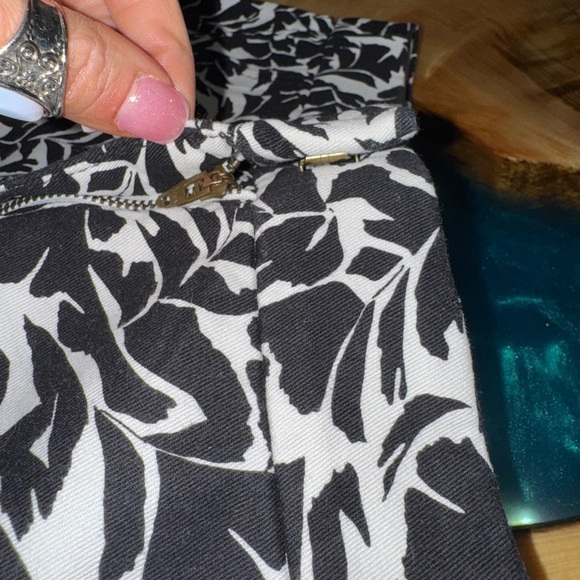 J. Crew Black and White Flat Front Artistic Shorts - Picture 3 of 4